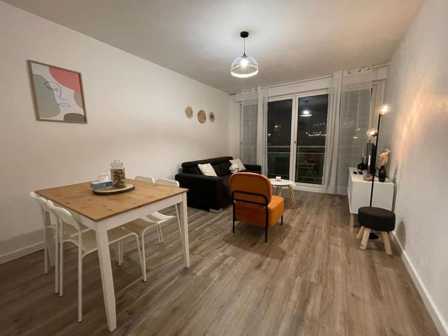 Appartement Cosy A Cenon, Proche Transports المظهر الخارجي الصورة